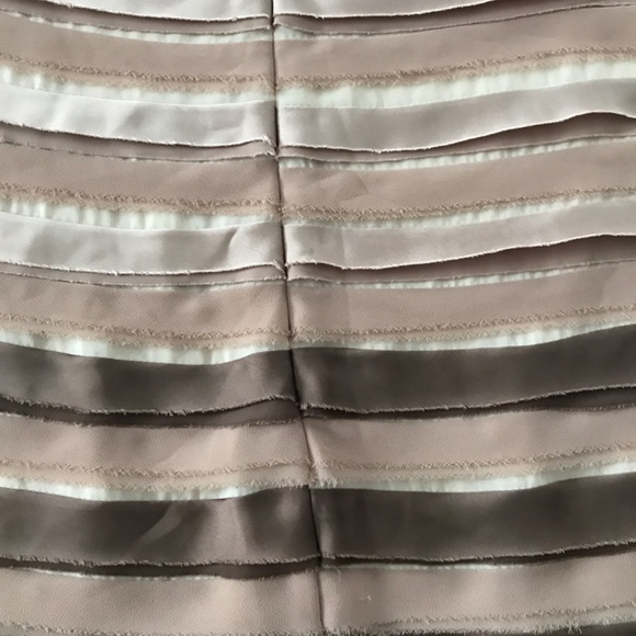 Phase 8 Short Sleeved Dress Size 10 US - Picture 6 of 7